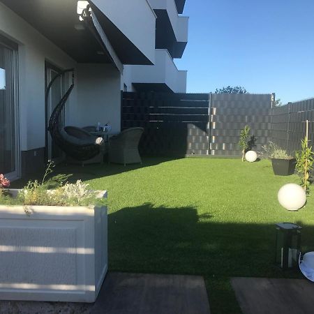 Hedonist-Luxury 2 Bedroom Apartment With Private Hot Tub, Garden And Free Parking トロギール エクステリア 写真