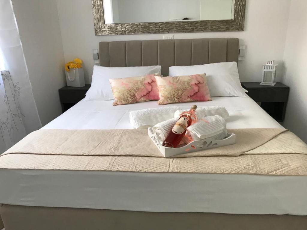 Hedonist-Luxury 2 Bedroom Apartment With Private Hot Tub, Garden And Free Parking トロギール エクステリア 写真