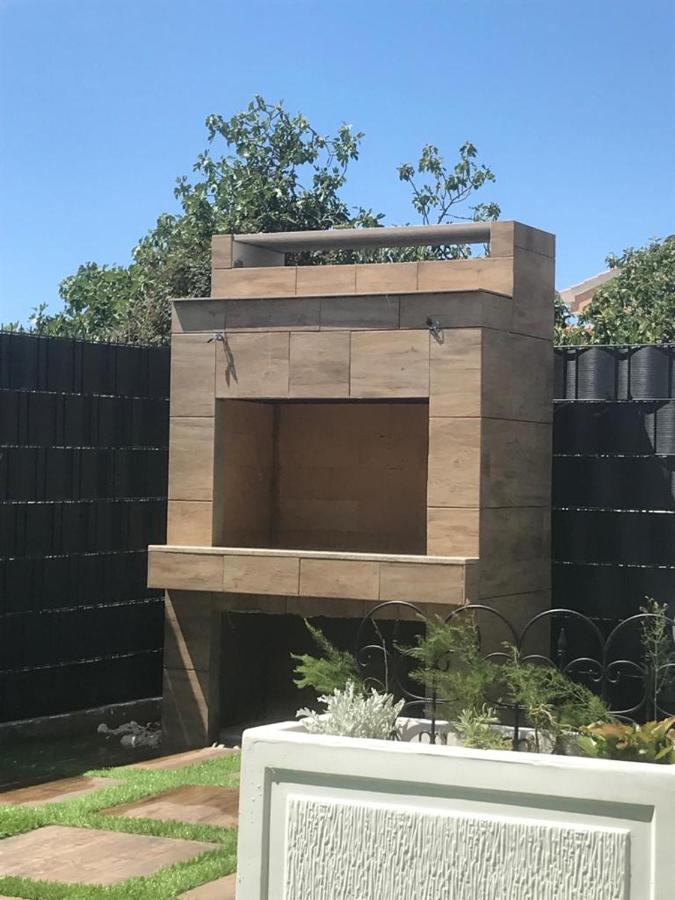 Hedonist-Luxury 2 Bedroom Apartment With Private Hot Tub, Garden And Free Parking トロギール エクステリア 写真